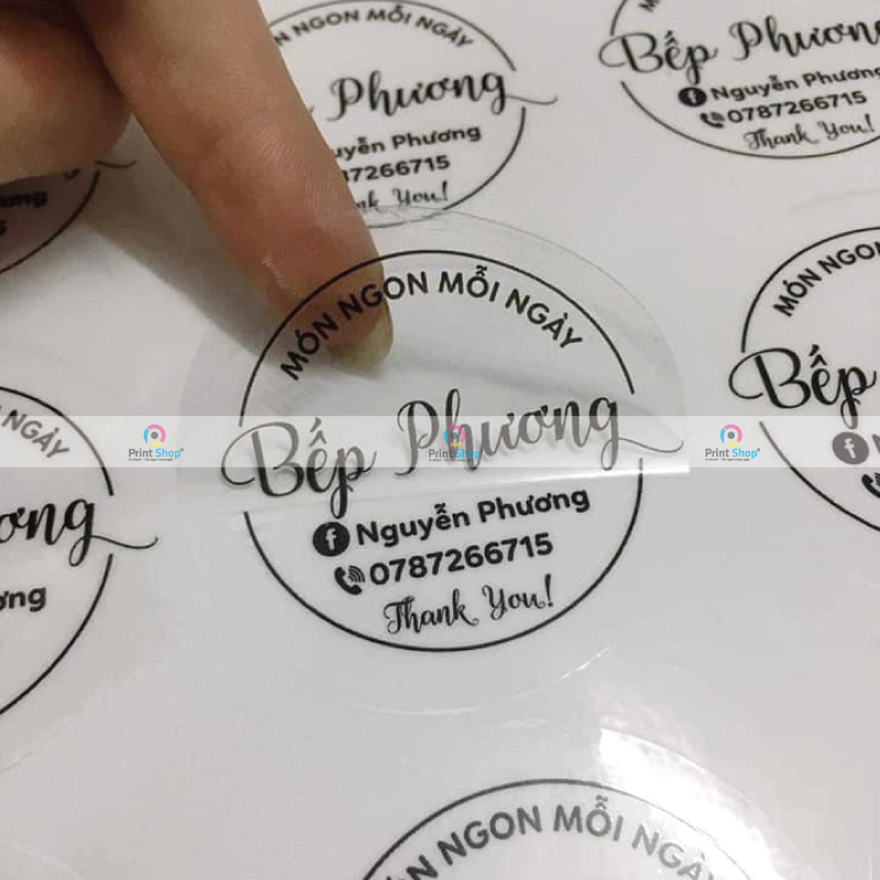 Xu Hướng In Tem Trong Suốt Đẹp Năm 2025